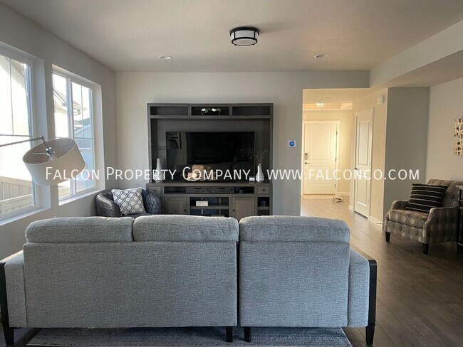 Foto del edificio - 8224 Harvey Logan Dr