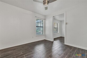 Building Photo - 1624 Aquarena Springs Dr