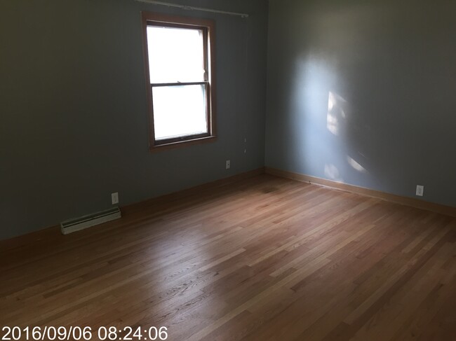 Building Photo - 7063 W Beckett Ave