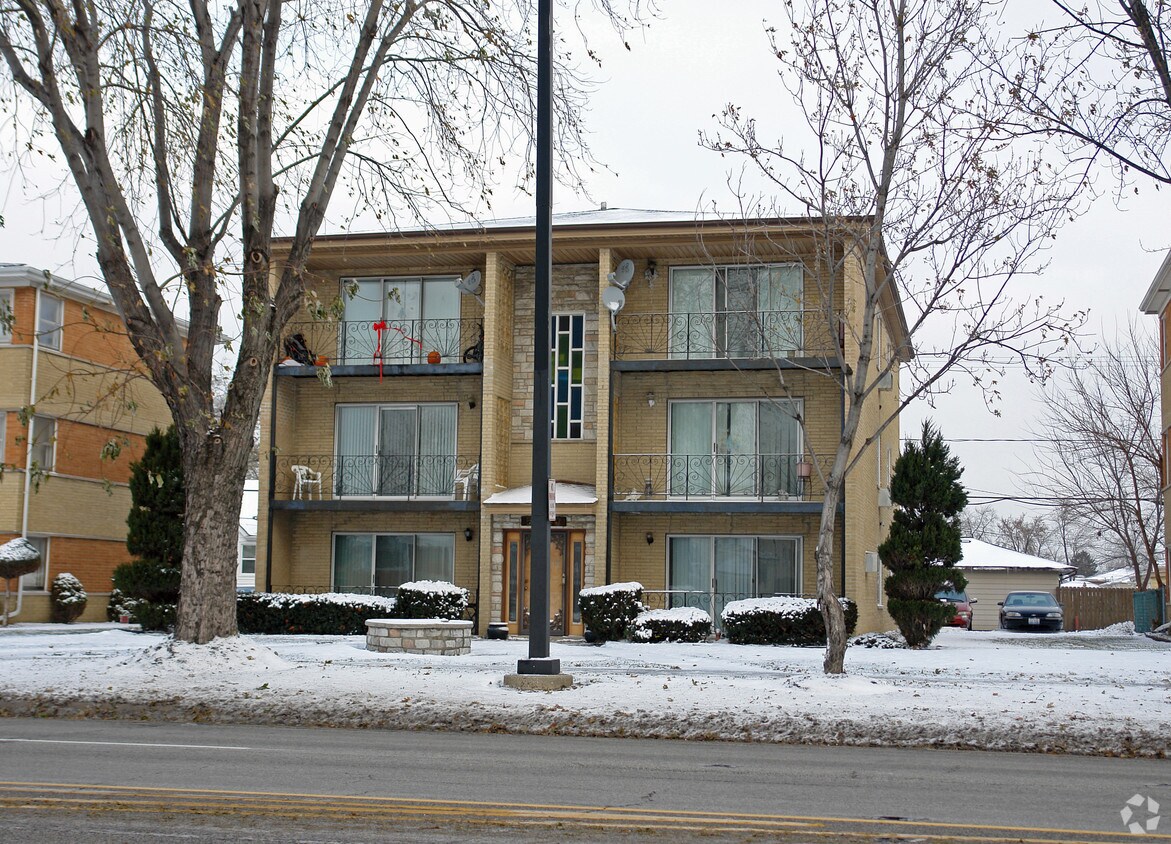 5840 W 79th St, Burbank, IL 60459 Apartments in Burbank, IL