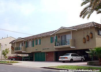Primary Photo - 11706 Dorothy St