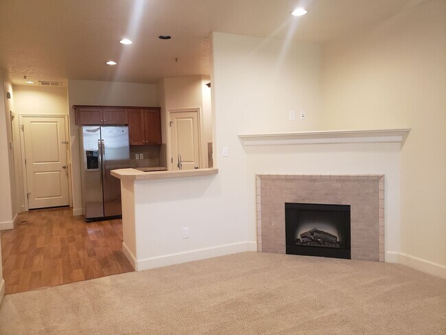 Foto del edificio - Wonderful Townhouse in Bethany/ NW Portland