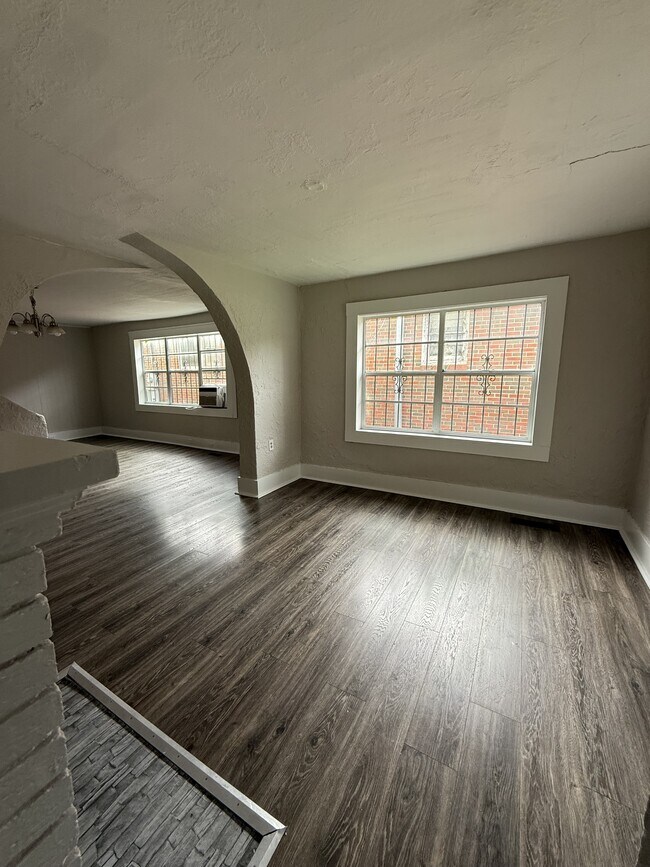 Foto del edificio - 1317 11th St N