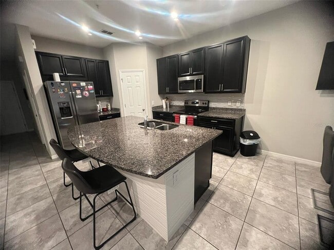 Building Photo - 10838 Wyne Tree Ct