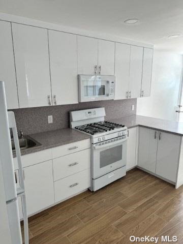 Building Photo - 174 Beach 98th St