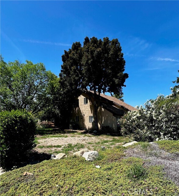 Foto del edificio - 1744 Capri Ave