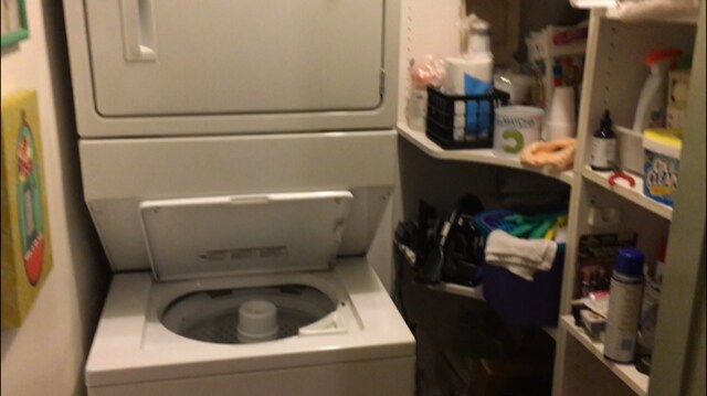 Laundry Room - 5027 Klump Ave