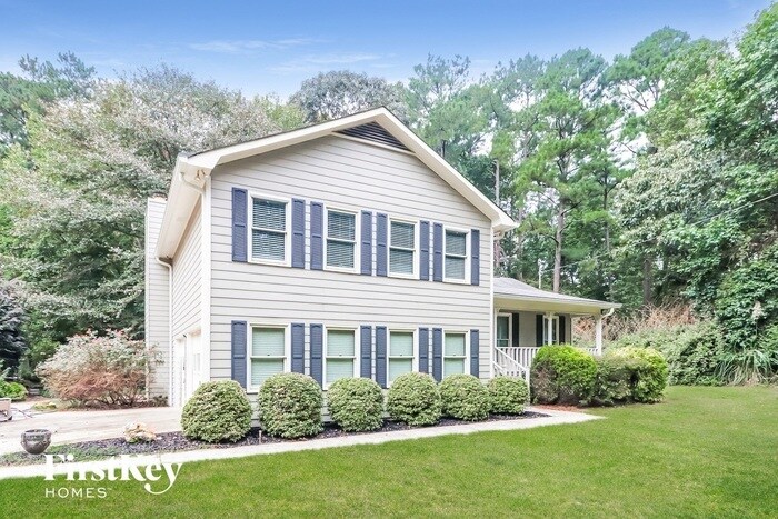 Primary Photo - 120 Field Green Ct