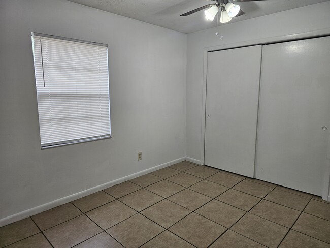 Building Photo - 5302 Plum Ave