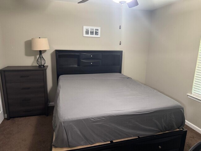 Foto del edificio - 3356 Fort Collins Ln