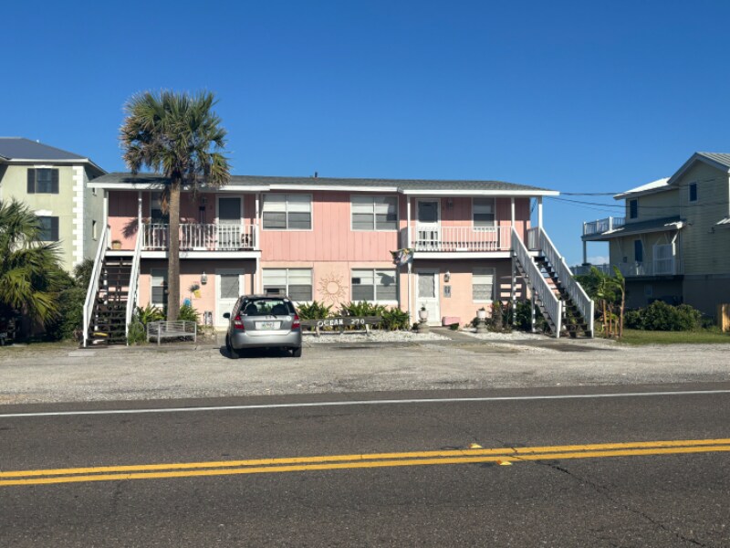 270 S Fletcher Ave Unit Apartment4, Fernandina Beach, FL 32034 Room