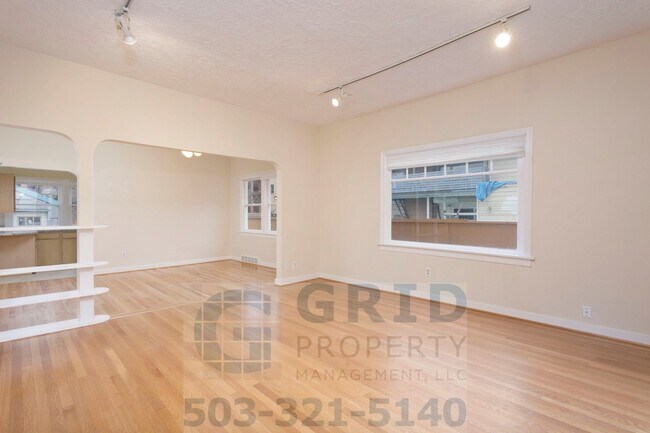 GPM569 - SE Caruthers St (T2) - GPM569 - SE Caruthers St (T2) Apartment