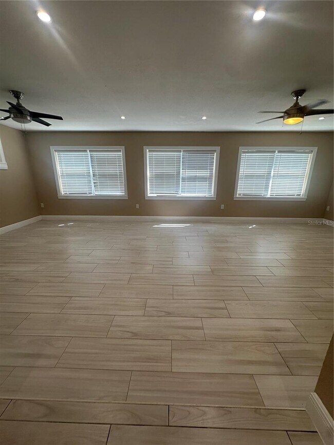 Foto del edificio - 3802 W San Juan St