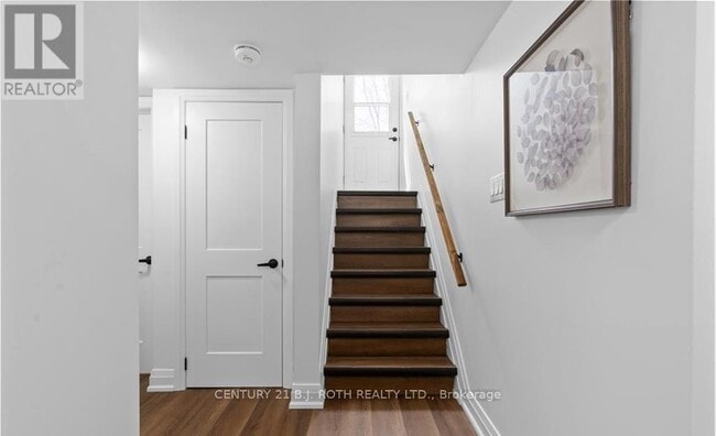 Building Photo - 59 Holgate St