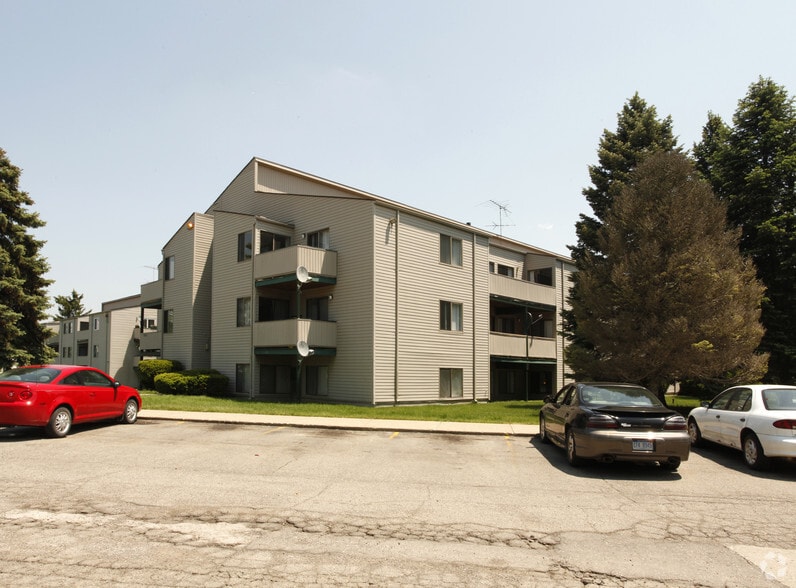 Pine Hill Apartments Rentals Howell, MI