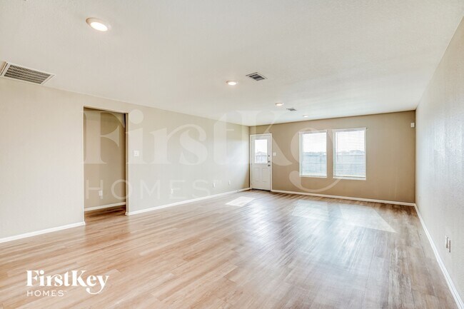 Building Photo - 3363 Avary River Ln