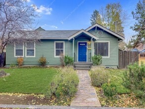 Building Photo - 1142 NW Federal St