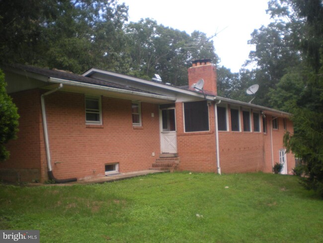 Building Photo - 5051 Klee Mill Rd S