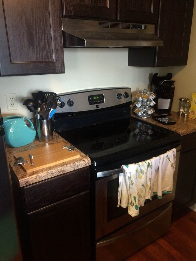 Foto del edificio - Condo Located at Borden Commons