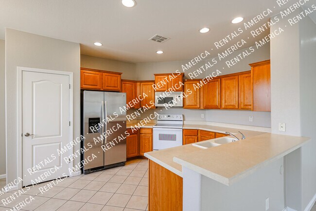 Foto del edificio - 2218 N 135th Dr
