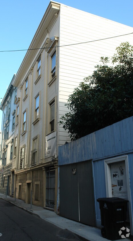 Primary Photo - 152-162 Jasper Pl