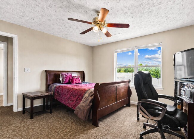 Foto del edificio - 12303 Waldrop Pl