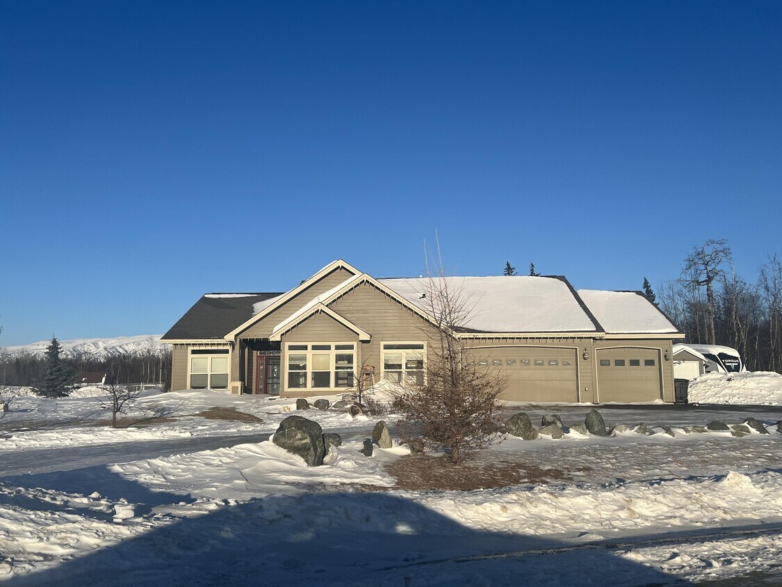 3827 E Country Field Cir, Wasilla, AK 99654 House Rental in Wasilla