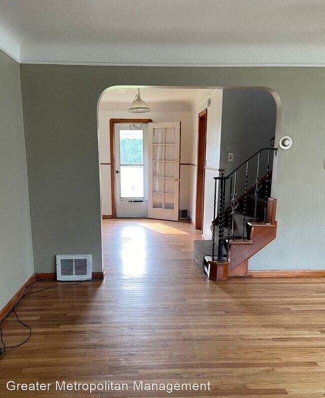 Building Photo - 4 br, 1.5 bath House - 6130 Westminster Drive