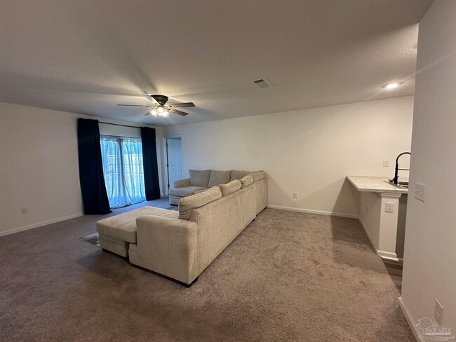 Foto del edificio - 8752 Schooner Ln