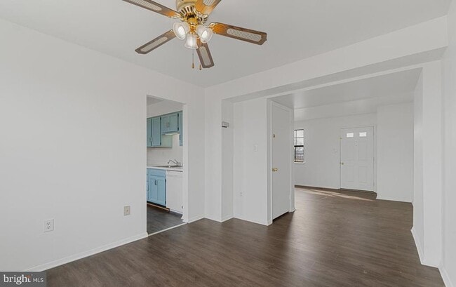 Building Photo - 21 Holland Hill Ct