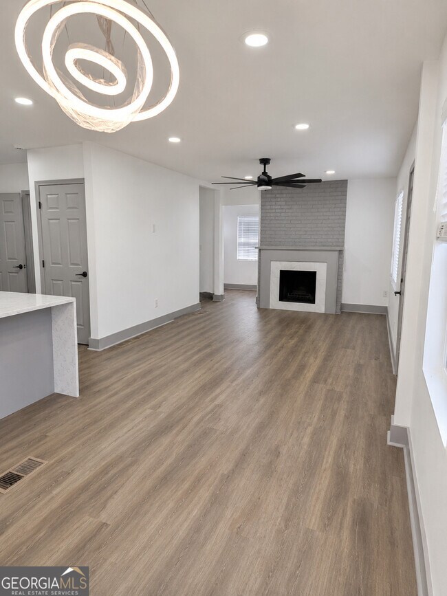 Foto del edificio - 3051 Delmar Ln NW