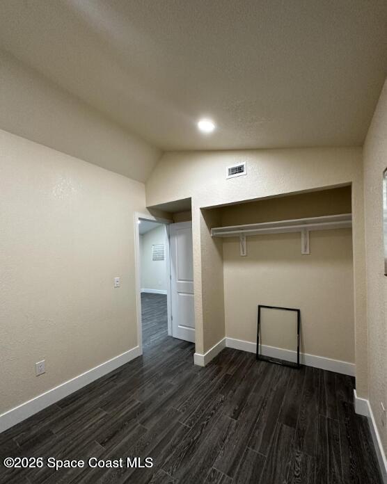 Foto del edificio - 1153 Carlton Dr