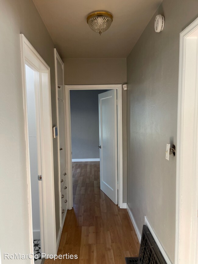 Building Photo - 2 br, 1 bath House - 6 Park Street - 6 Par...