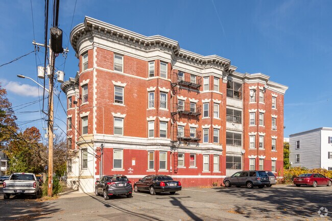 Building Photo - Vinecroft