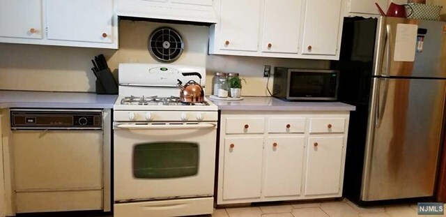 Foto del edificio - 56 W 7th St