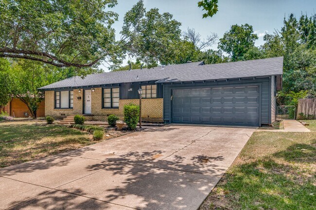 Building Photo - Updated 3 Bedroom, 2 Bathroom home in Arli...