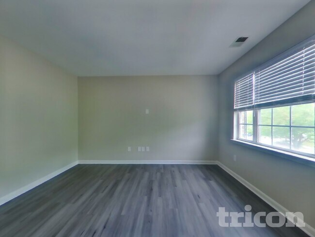 Foto del edificio - 1306 Sutler Terrace