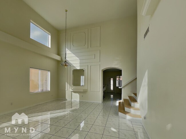 Building Photo - 1709 Wandering Winds Way