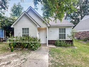 Building Photo - 494 Shady Grove Dr