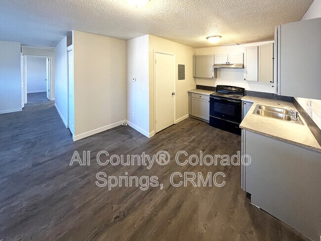 Building Photo - 2119 Preuss Rd