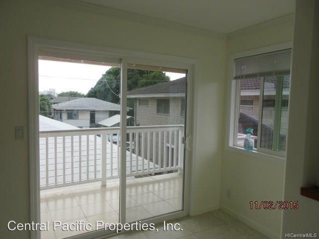 Building Photo - 1220a Kaauwai Pl