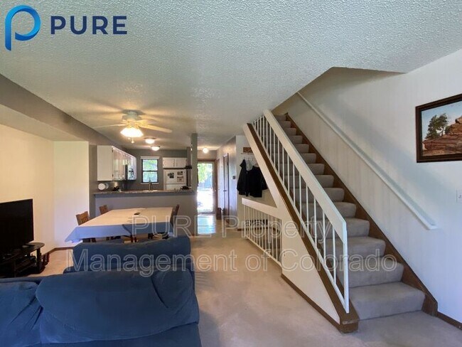 Building Photo - 3636 S Depew St
