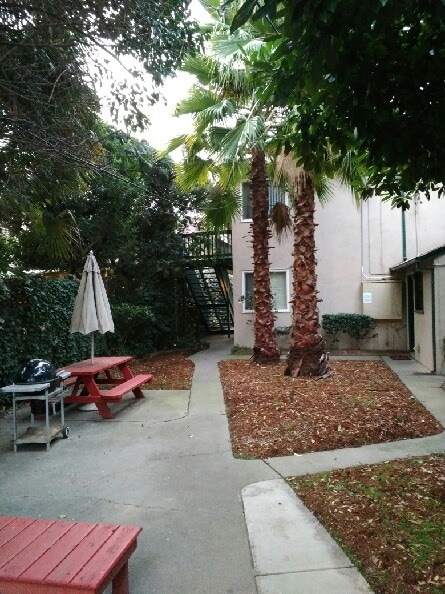 Foto del edificio - 2011 E St