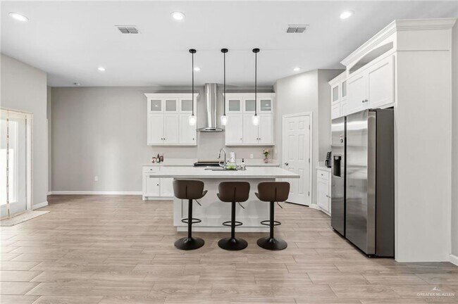 Foto del edificio - 15 Providence Ave