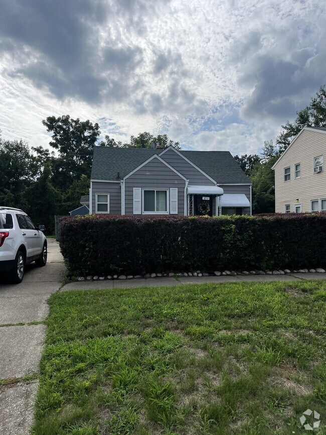 The Delia Park Houses under 2,500 Akron, OH 1 Homes