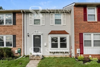 Building Photo - 5473 Princess Dr