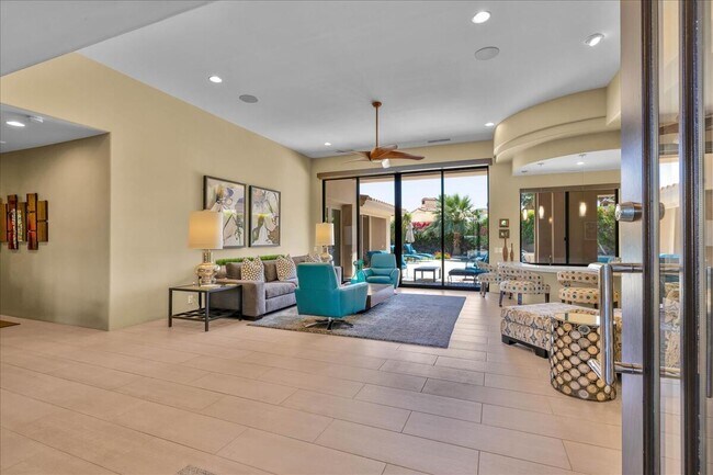Foto del edificio - 45730 Indian Canyon Rd