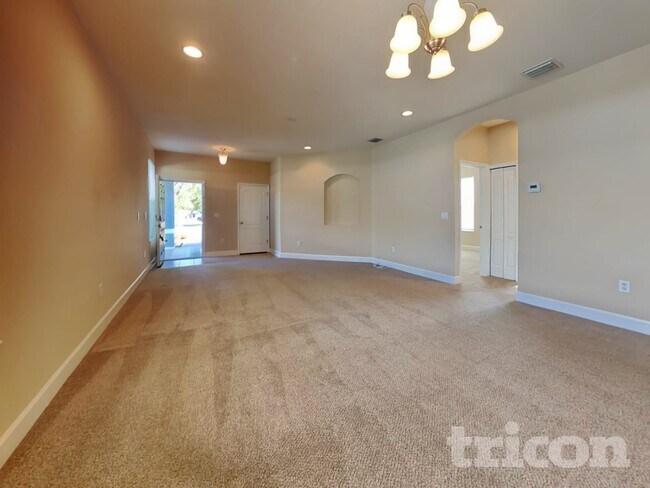 Foto del edificio - 922 Larwood Pine Dr