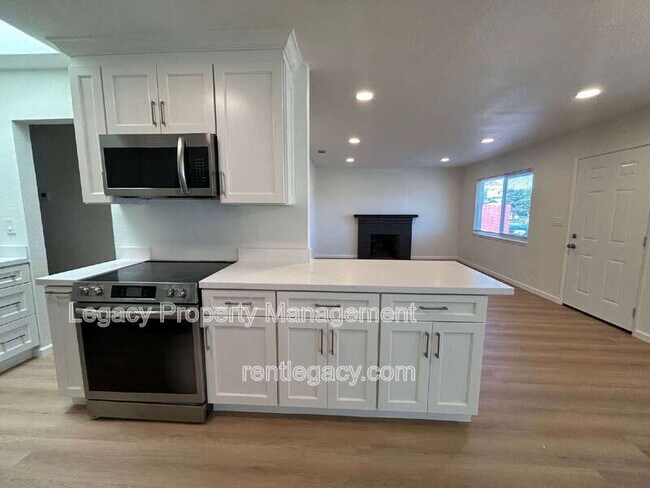 Foto del edificio - 1525 James St