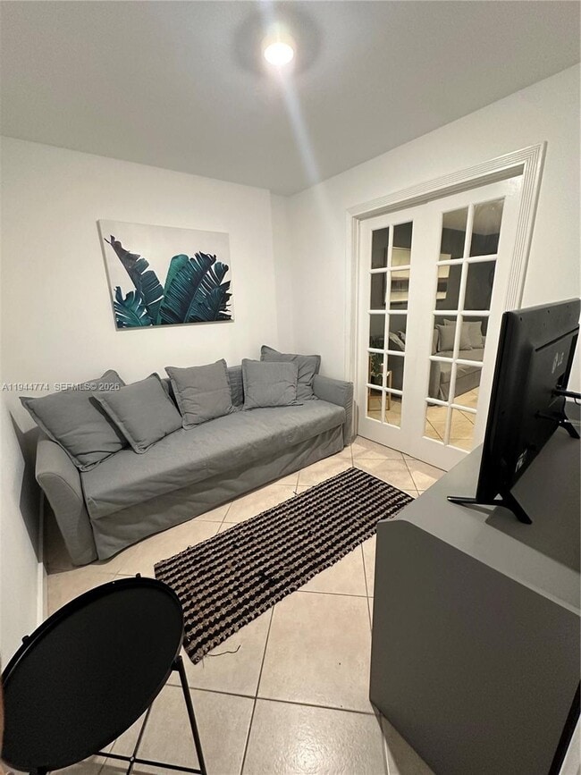 Foto del edificio - 18151 NE 31st Ct